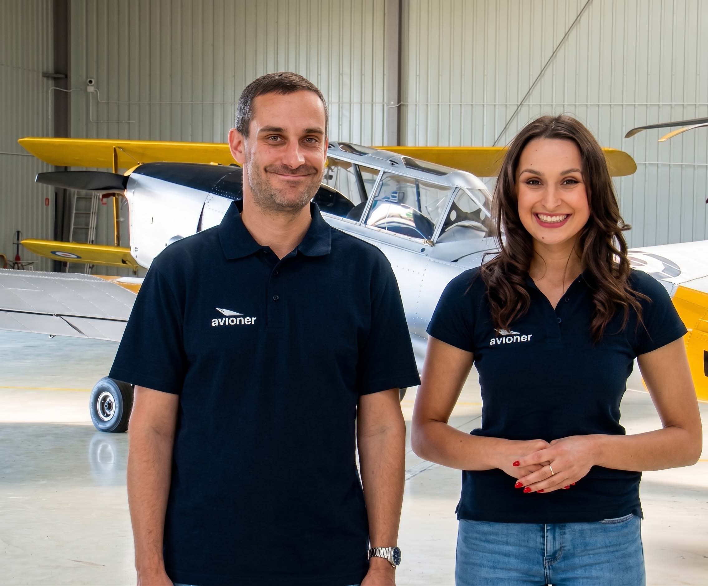 Szkolenie lotnicze - panel kontrolny samolotu